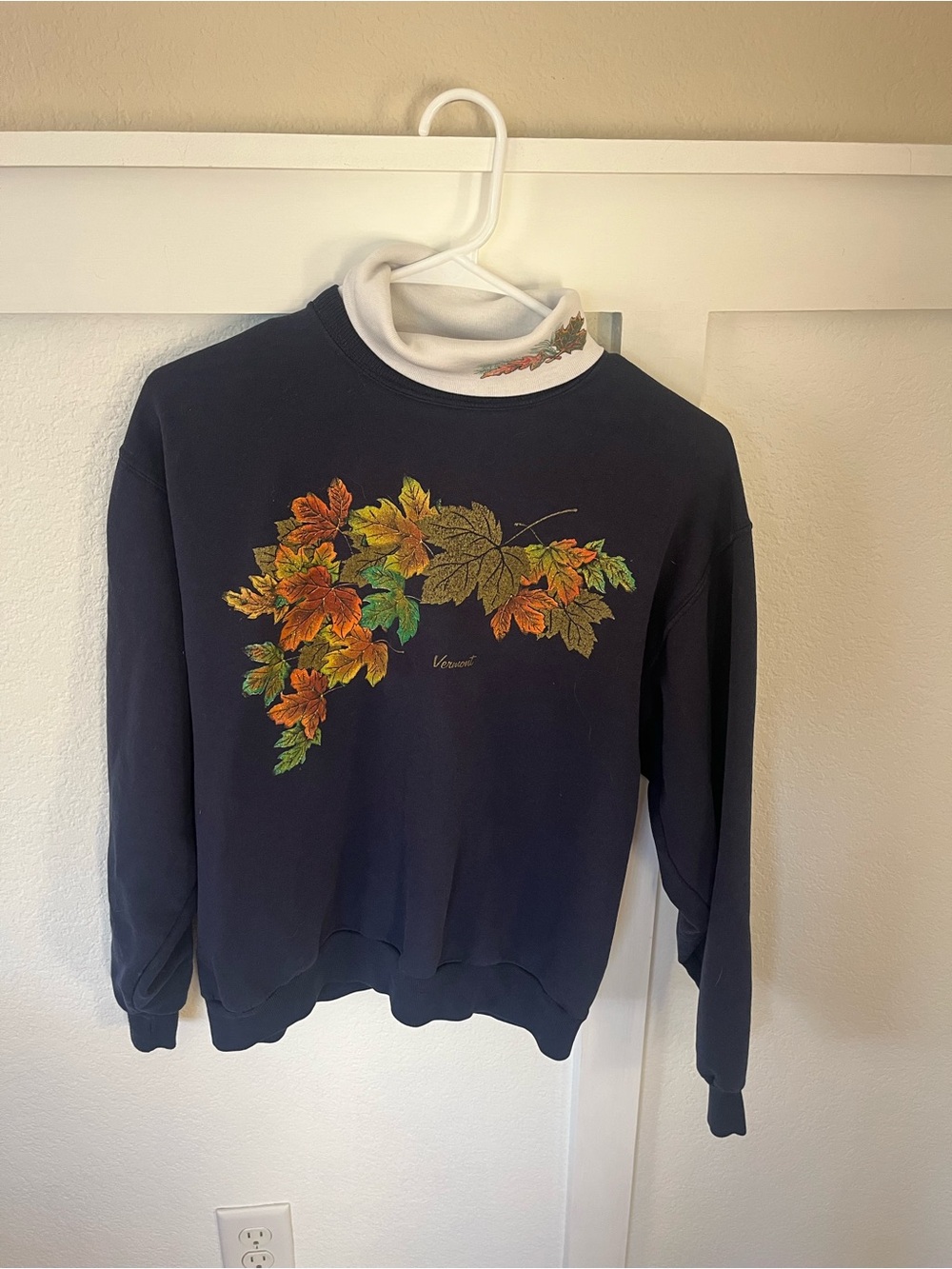 Vintage Jerzees Vermont Women's Small Turtleneck Sweatshirt